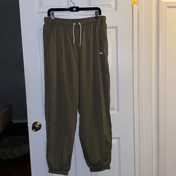 Nike - Picture 7 of 7